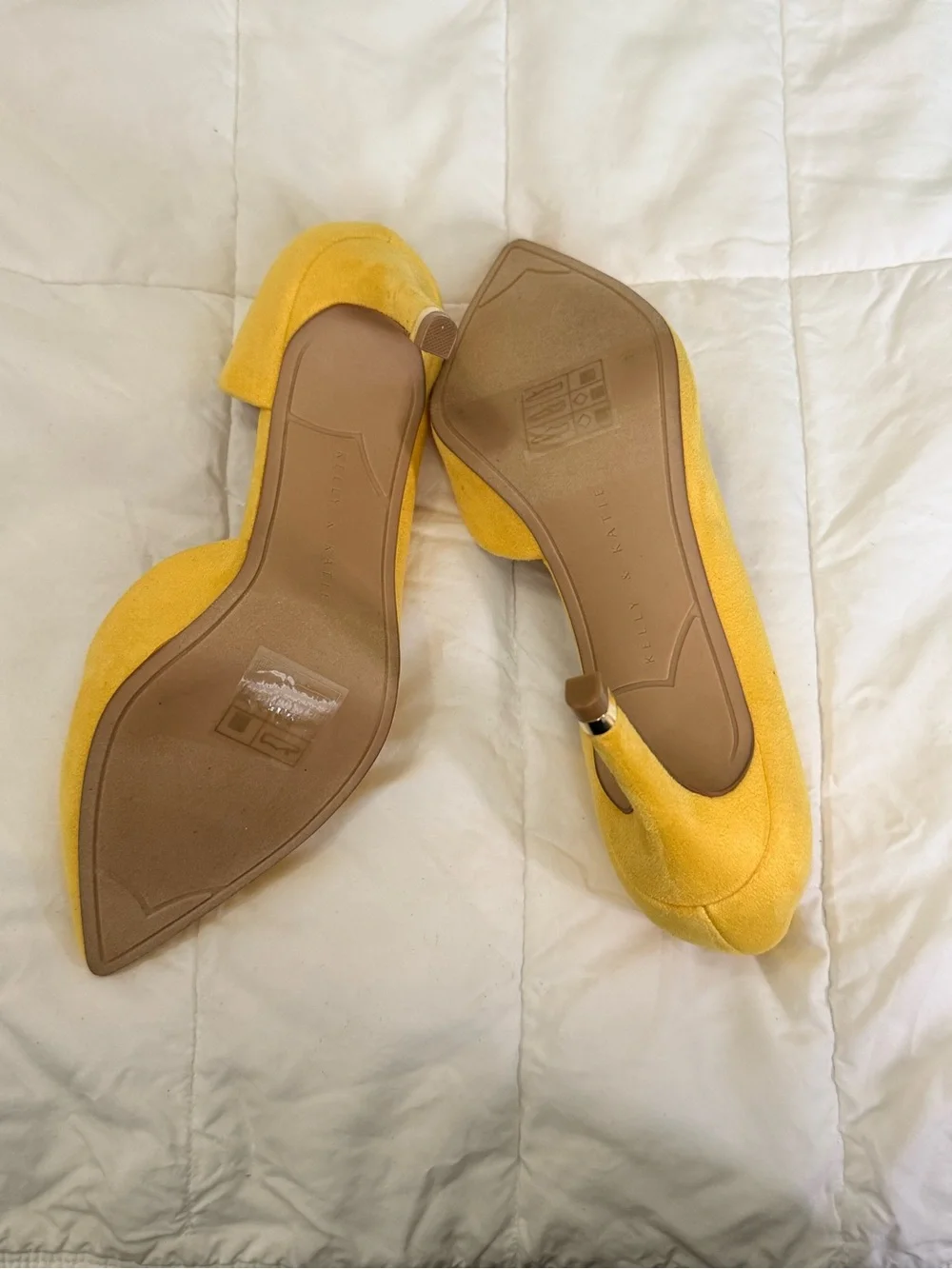 Kelly & Katie Yellow Pointed-Toe Suede Pumps with Mid Heel